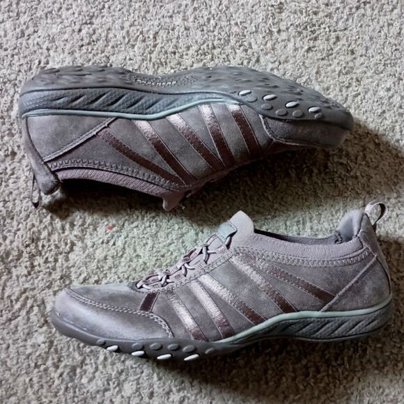 Skechers Women's RF Breathe Easy Remember Me Slip On Shoes Size 6 PRE-OWNED - Picture 1 of 6
